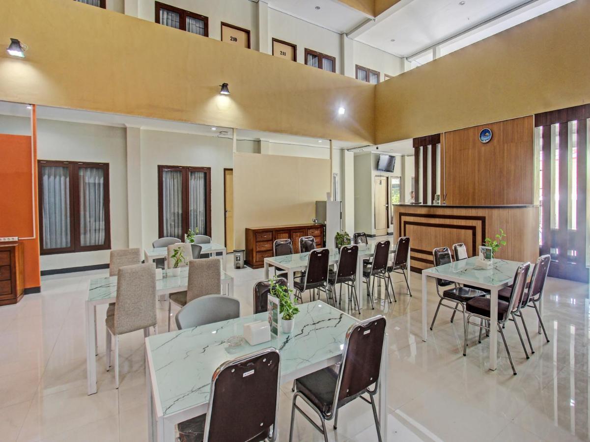 Oyo 91617 Hotel Mutiara لومبوك المظهر الخارجي الصورة
