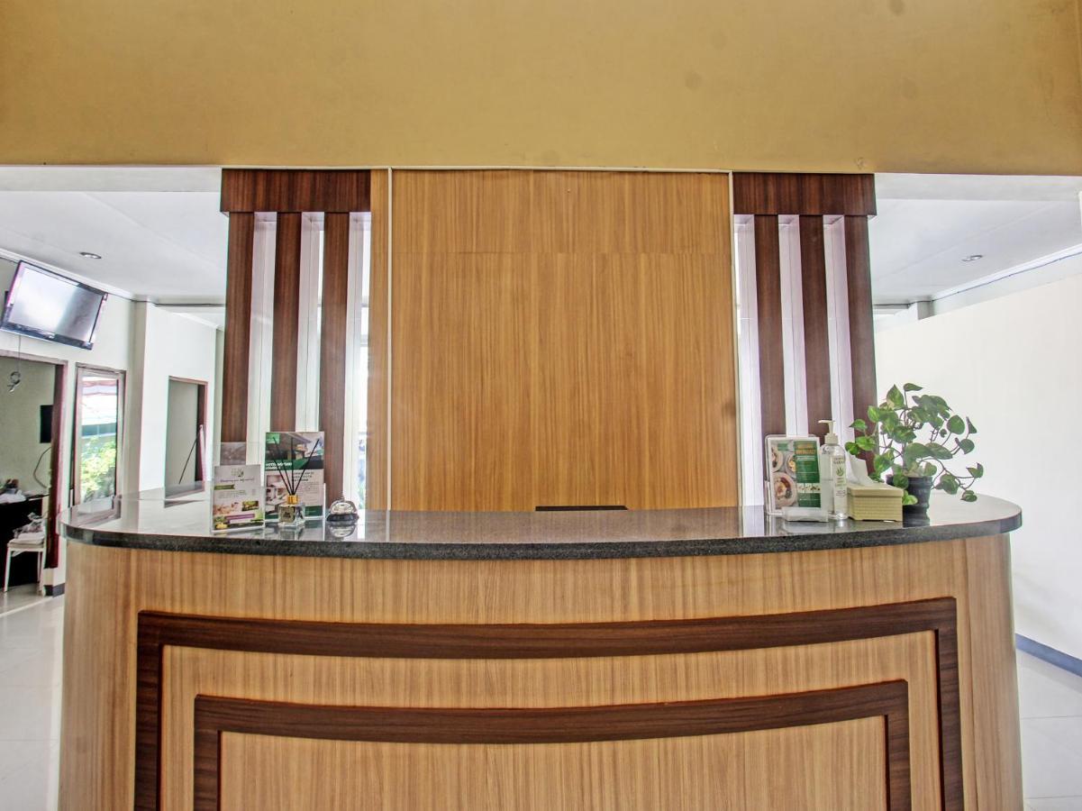 Oyo 91617 Hotel Mutiara لومبوك المظهر الخارجي الصورة