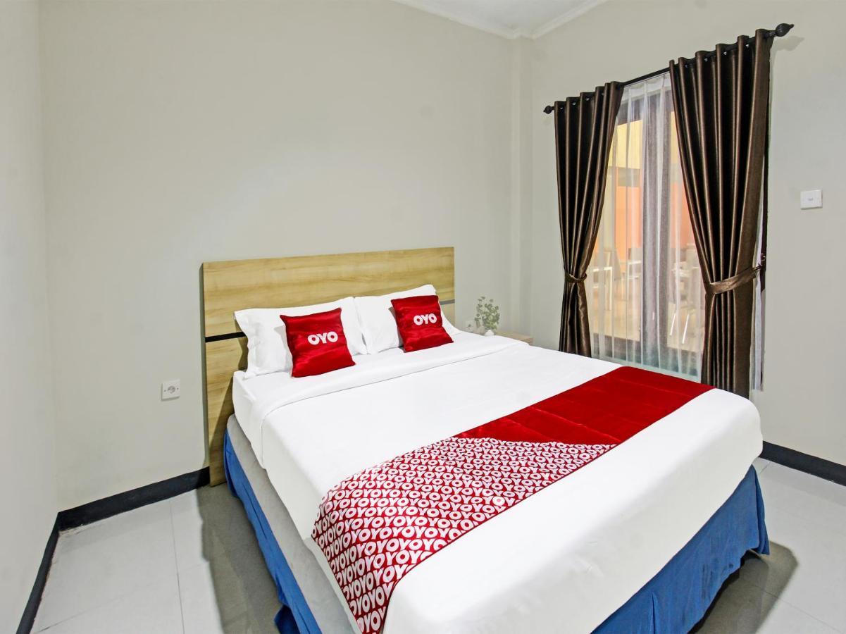 Oyo 91617 Hotel Mutiara لومبوك المظهر الخارجي الصورة